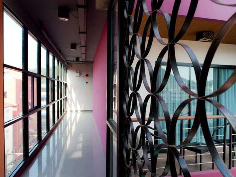 De Coze Hotel Patong Exterior photo